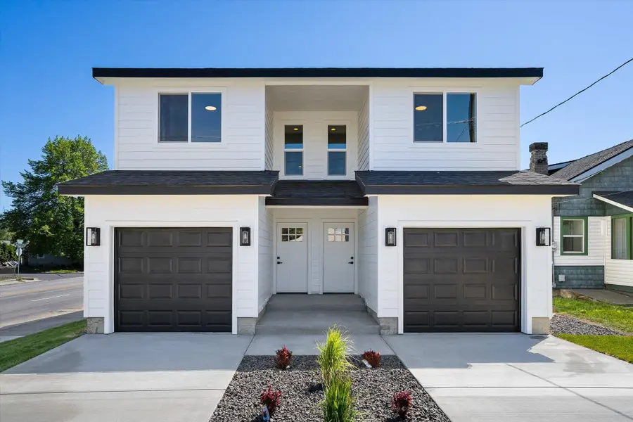 921 E Everett Ave, Spokane, WA 99207-3326 - Image #2