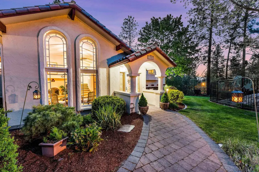 15918 E Cameron Ct, Spokane Valley, WA 99037 - Image #2