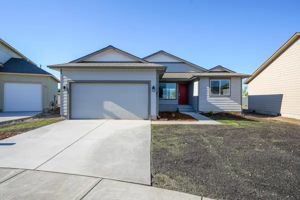 18722 E Riverside Ct, Spokane Valley, WA 99016