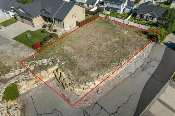 6004 N Crestmont Ln, Spokane, WA 99217