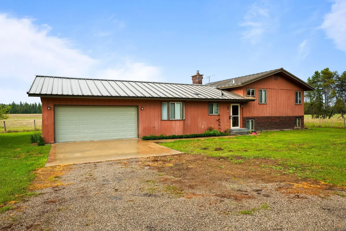 4796 W Gibson Dahl Rd, Clayton, WA 99110 - Image #1