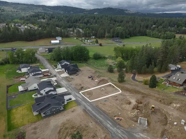 11723 E Honeycomb Springs Ln, Spokane, WA 99206