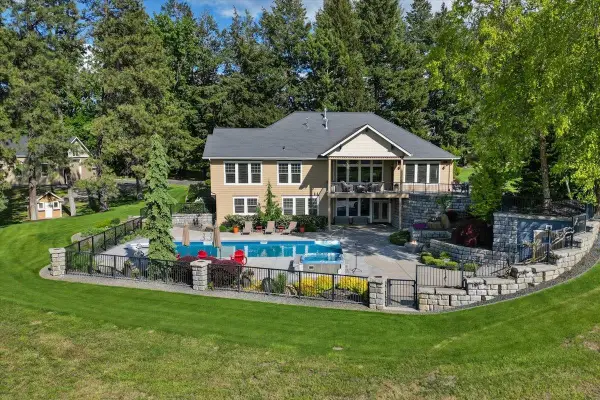 3311 E Chisholm Ln, Spokane, WA 99223