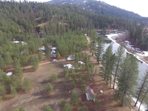 3347 Rockcut Rd, Kettle Falls, WA 99141