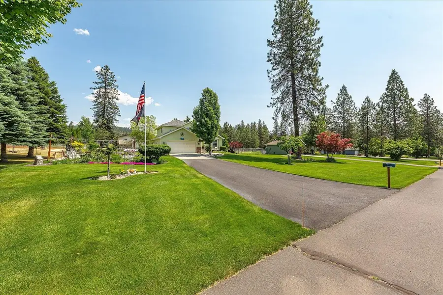 16324 N Cimmeron Ct, Nine Mile Falls, WA 99026 - #2