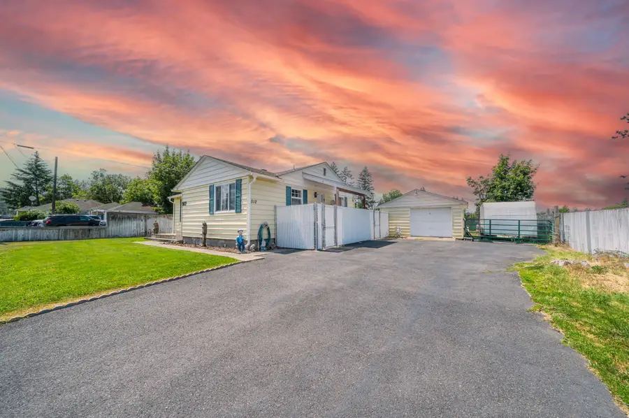512 S Thierman Rd, Spokane Valley, WA 99212 - Image #2
