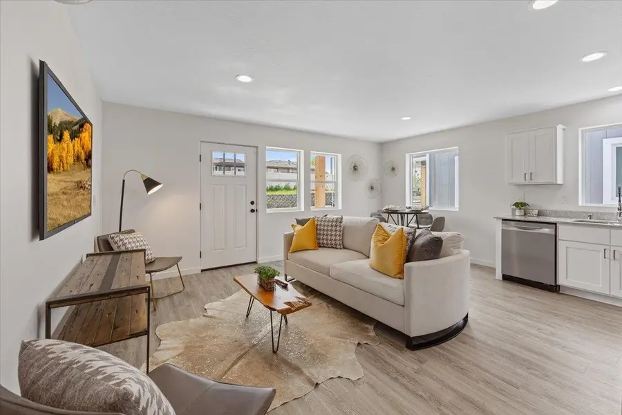 1912 W Buckeye Ave, Spokane, WA 99205 - Image #2