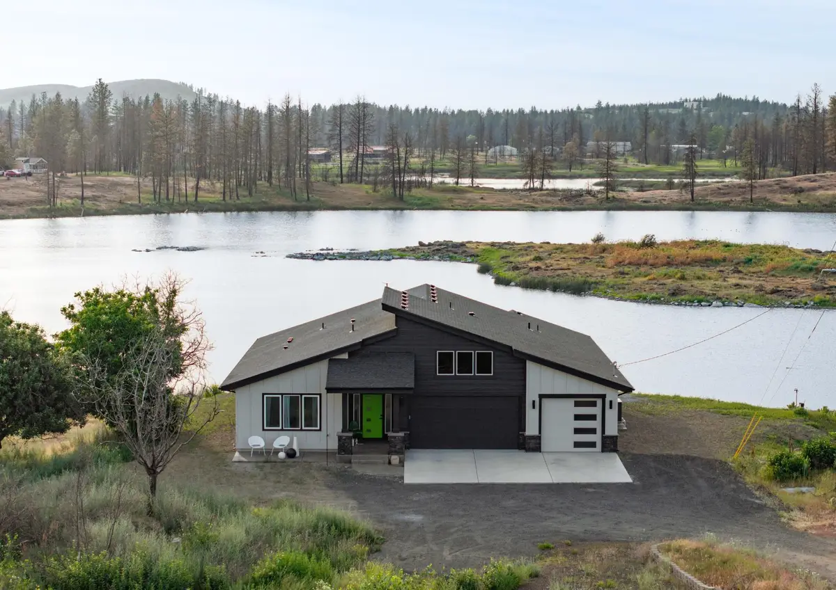 10526 S Medical Lake Rd, Medical Lake, WA 99022 - Image #1
