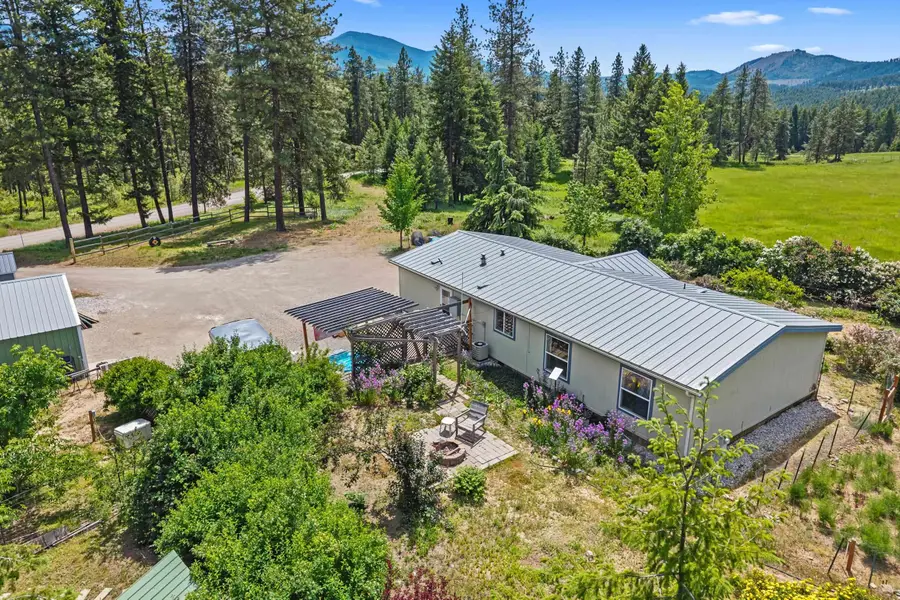 2558 Grimm Rd, Addy, WA 99101 - Image #2