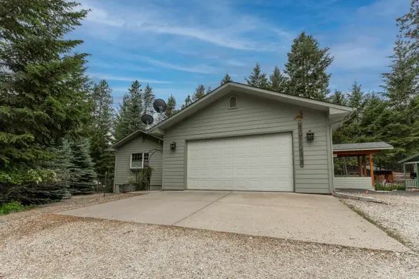 3853 White Pine Rd, Loon Lake, WA 99148