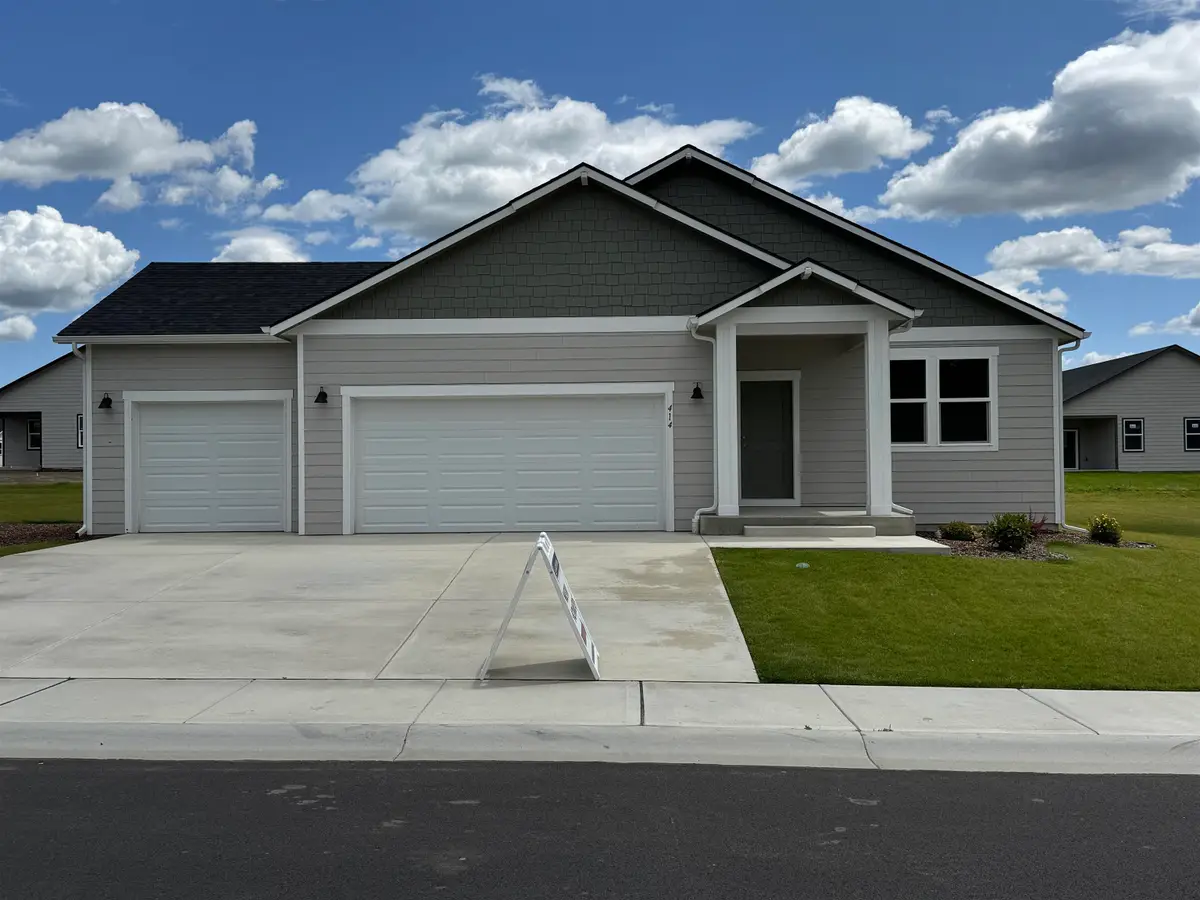 414 N Arcadia Ave, Deer Park, WA 99006 - Image #1