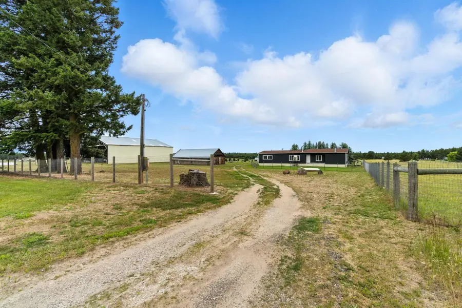 30628 N Liz Ln, Deer Park, WA 99006 - Image #3