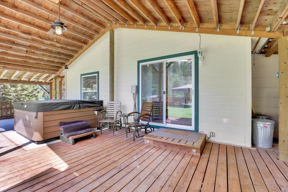 281 Yocum Lake Rd, Ione, WA 99139 - Image #1