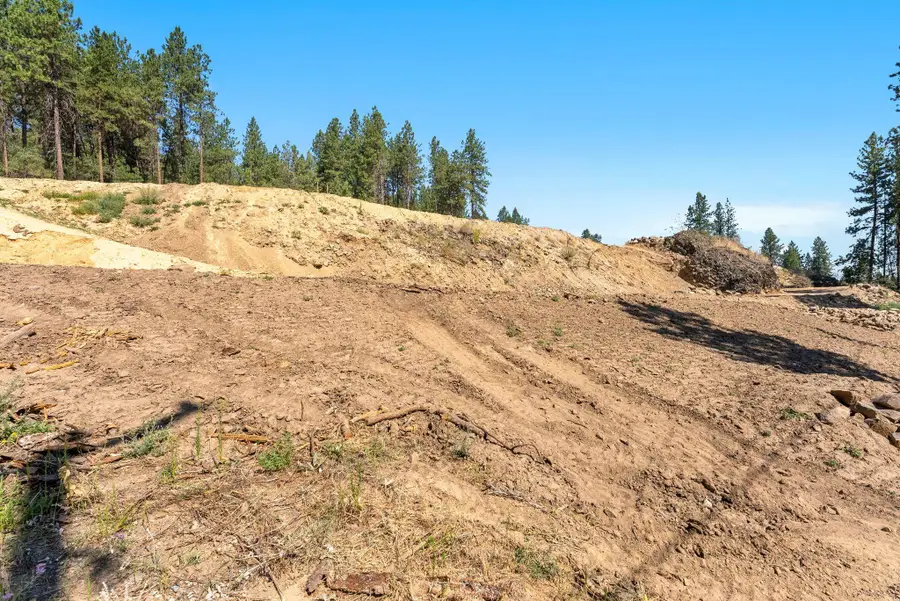 8XXX N Jefferson Dr, Spokane, WA 99208 - Image #2