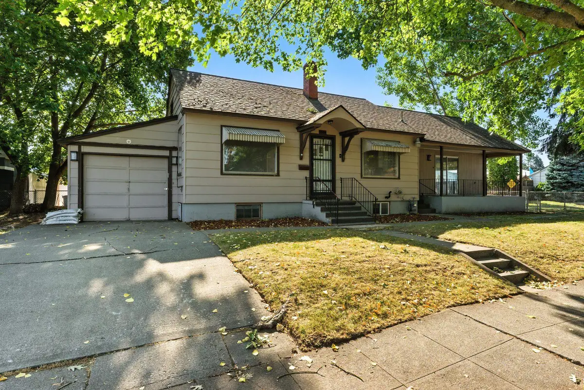 5504 N Post St, Spokane, WA 99205 - #1