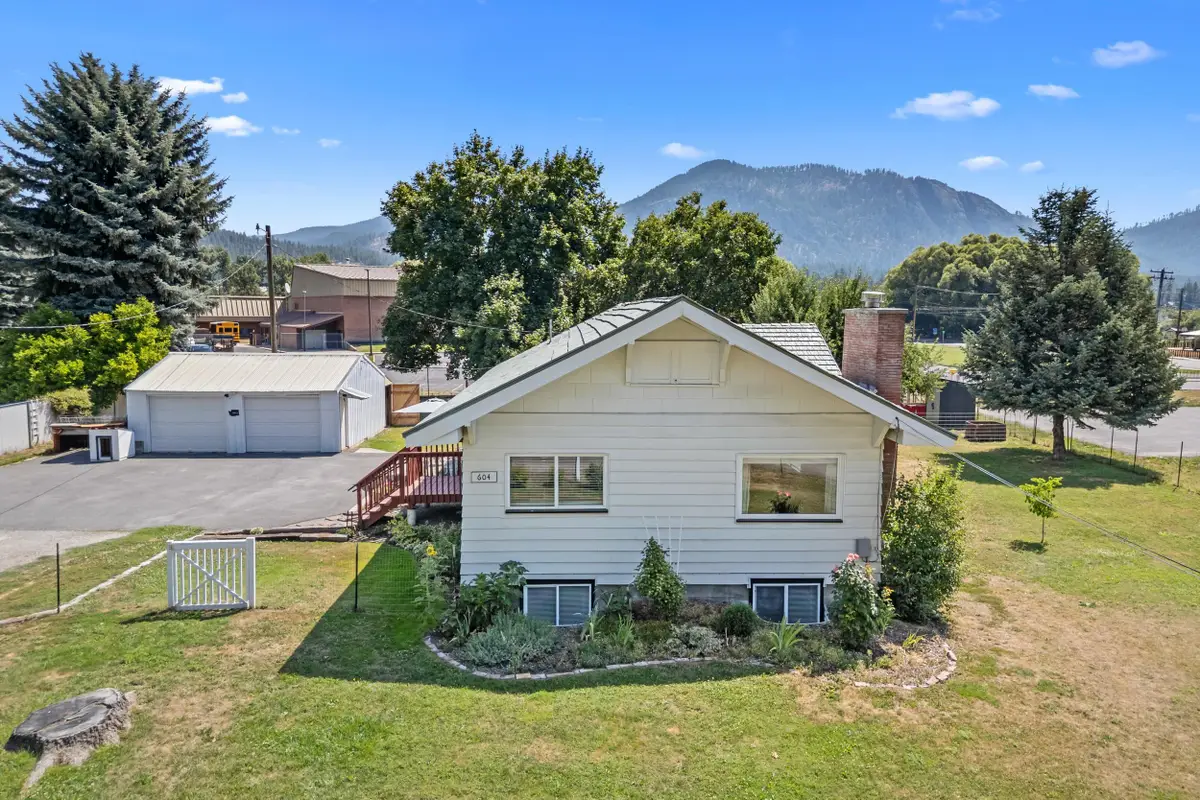 604 N 3rd St E St, Chewelah, WA 99109 - Image #1