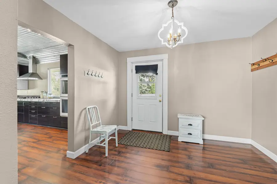 604 N 3rd St E St, Chewelah, WA 99109 - Image #3