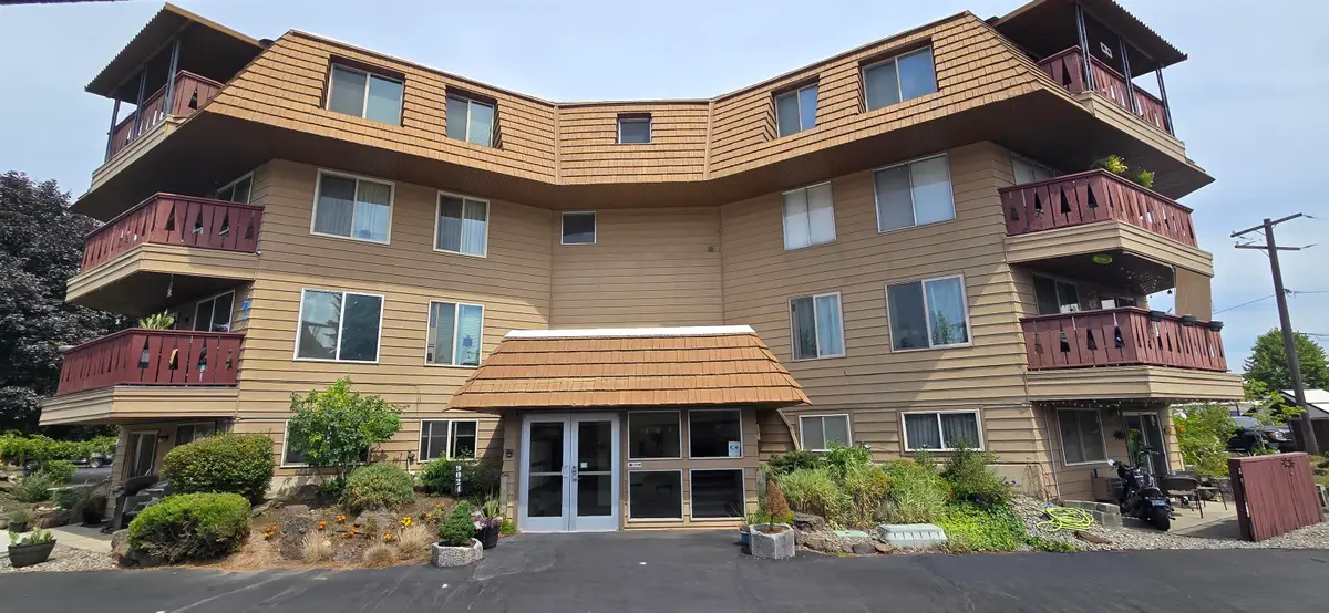 9024 N Country Homes Blvd #5, Spokane, WA 99218 - Image #1