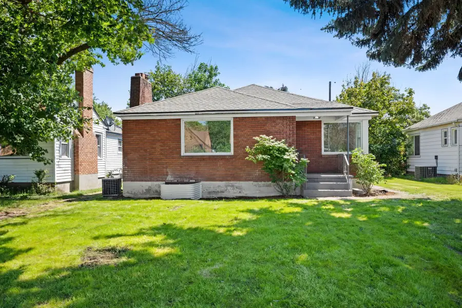 2618 N Washington St, Spokane, WA 99205 - Image #2