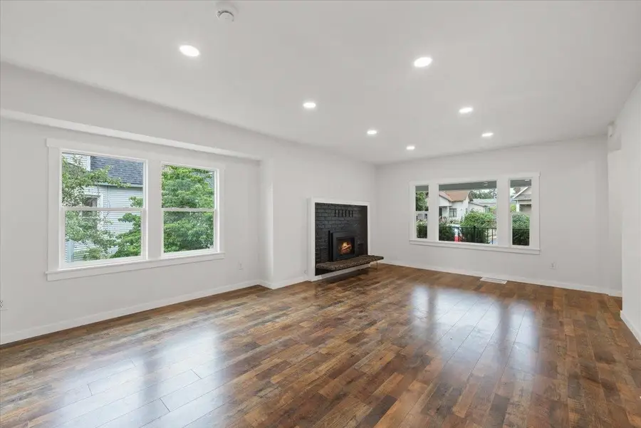 423 W Kiernan Ave, Spokane, WA 99205 - Image #3