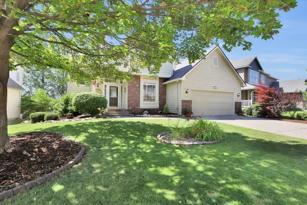 8522 E Parkside Ln, Spokane, WA 99217