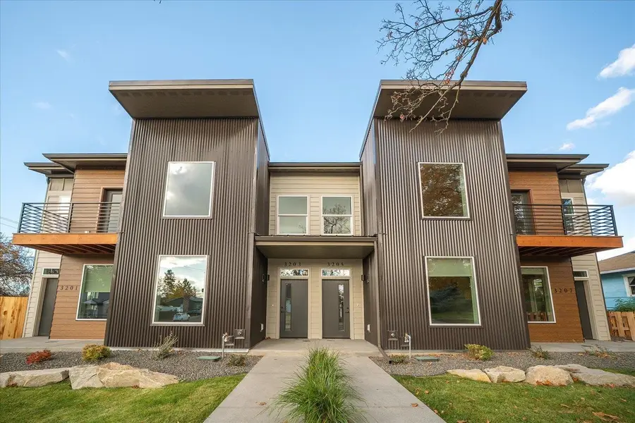 3203 E 30th Ave, Spokane, WA 99223 - #2