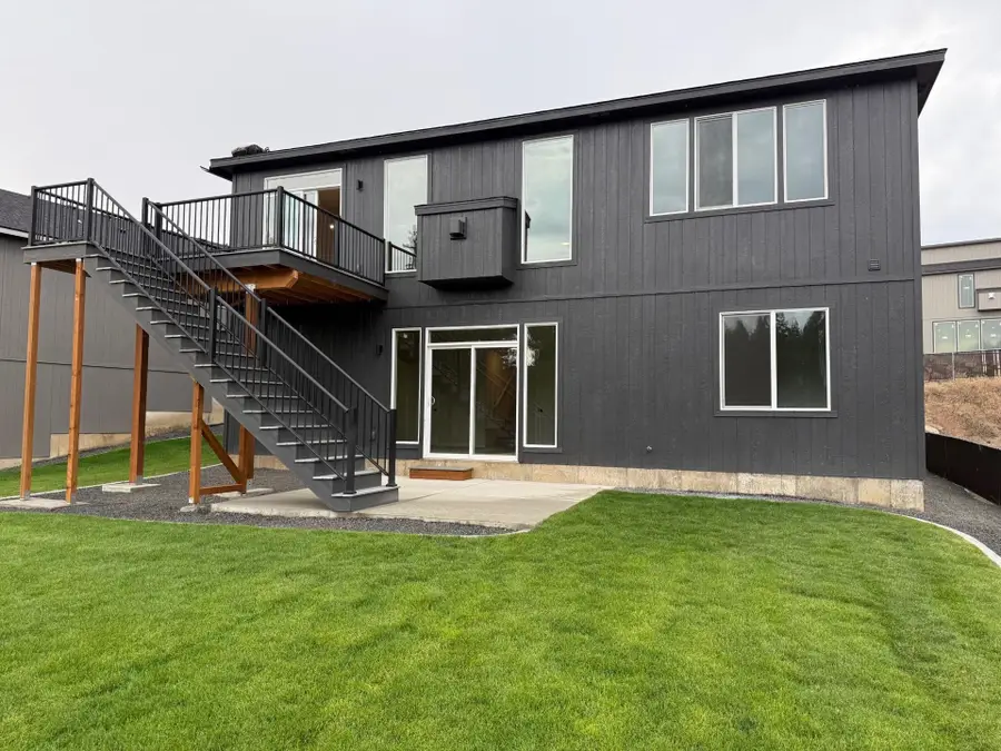 3203 S Custer Ln, Spokane, WA 99223 - Image #3