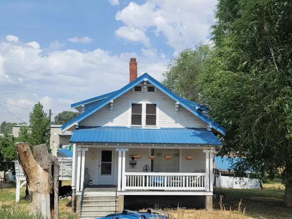 411 SE May Ave, Wilbur, WA 99185