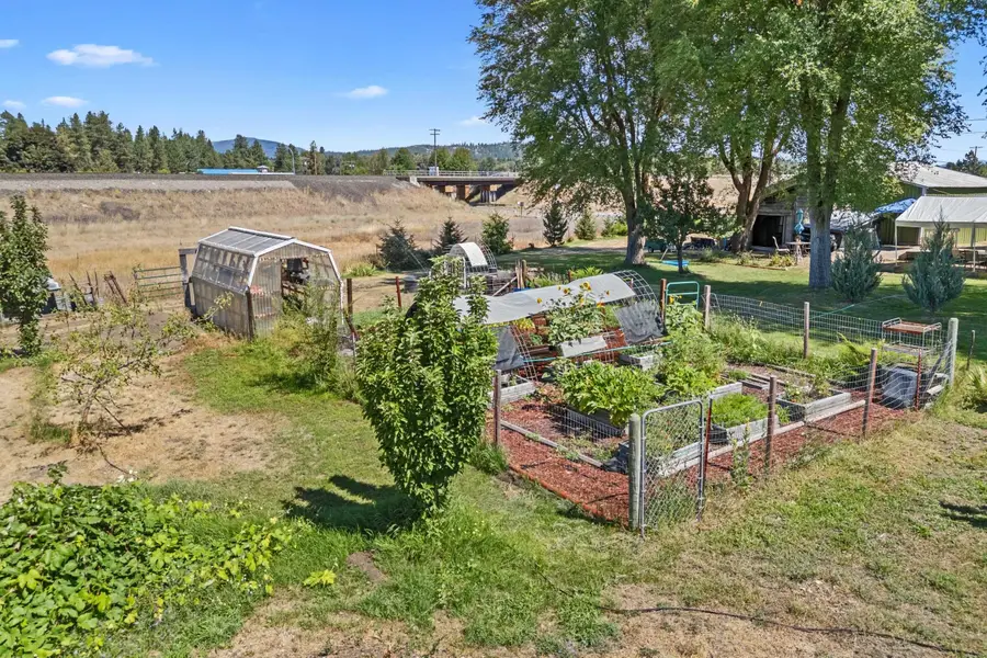 7211 N Starr Rd, Newman Lake, WA 99025 - Image #3