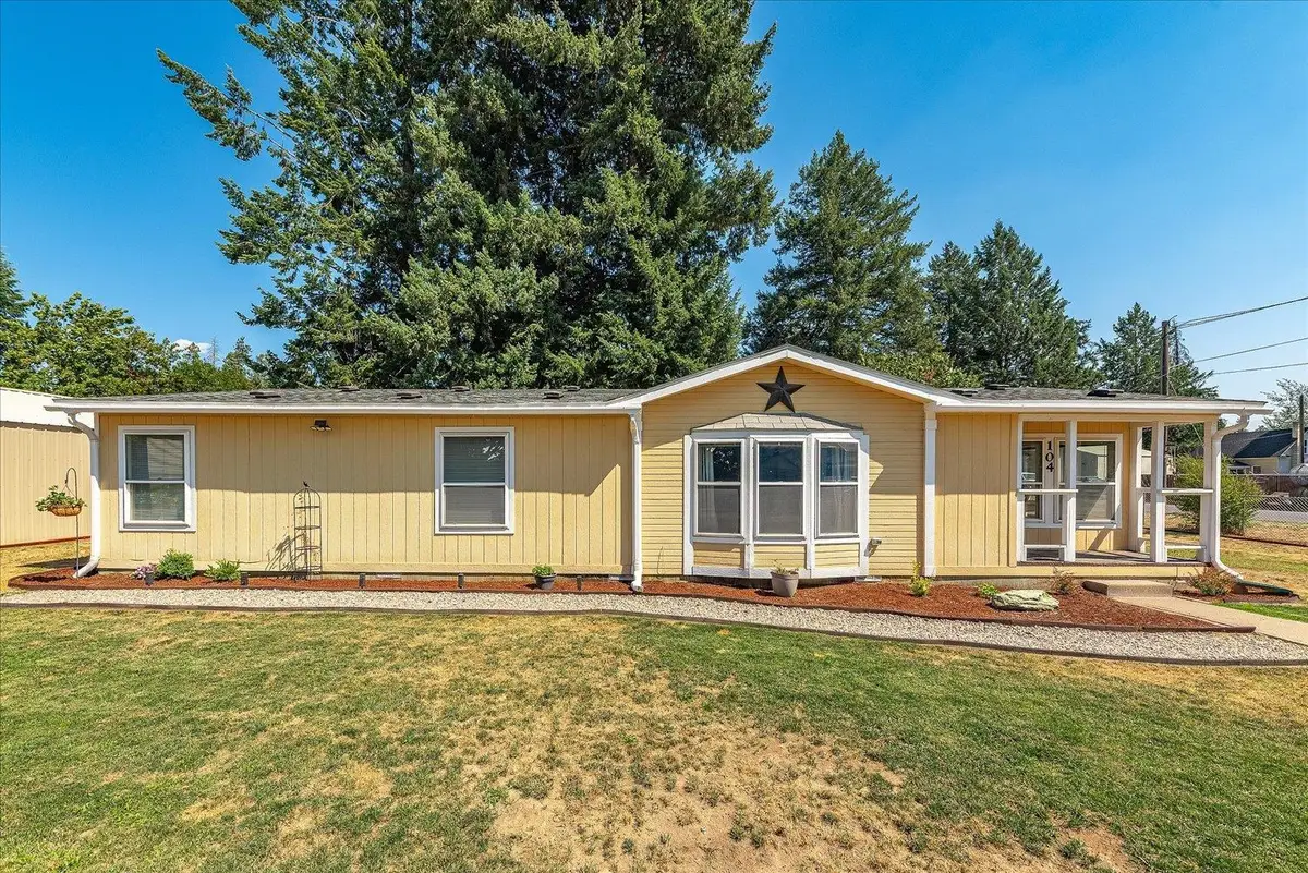 104 N Stevens Ave, Deer Park, WA 99006 - Image #1