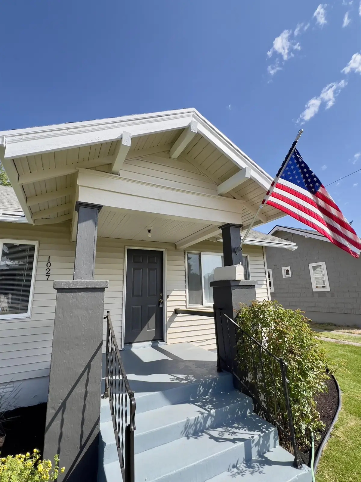 1027 E Courtland Ave, Spokane, WA 99207 - Image #1