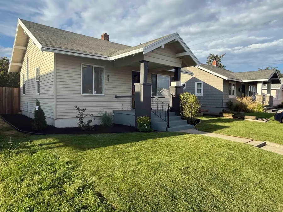 1027 E Courtland Ave, Spokane, WA 99207 - Image #2