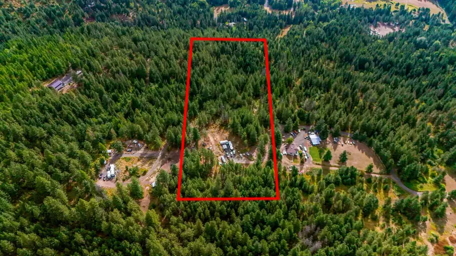 12220 S Alpine Fern Ln, Rockford, WA 99030 - Image #2