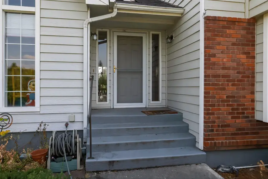 612 E Wellington Dr, Spokane, WA 99208 - Image #2