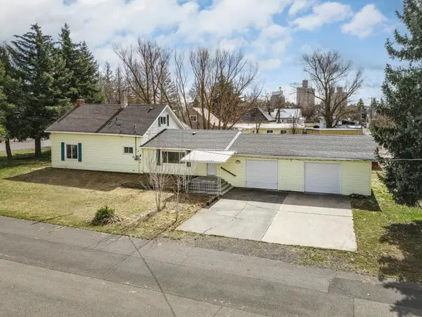 211 W Linden St, Harrington, WA 99134