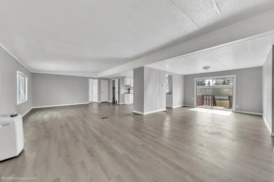 35312 N Newport Hwy, Chattaroy, WA 99003 - Image #2