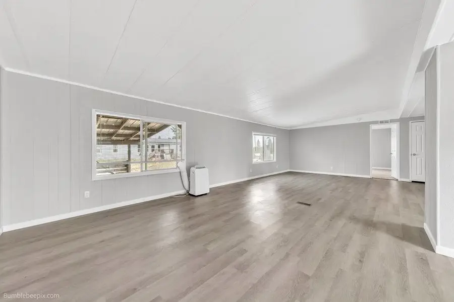 35312 N Newport Hwy, Chattaroy, WA 99003 - Image #3