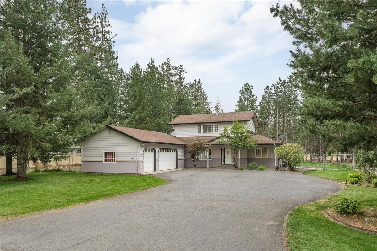 210 W Paradise Rd, Cheney, WA 99004 - Image #1