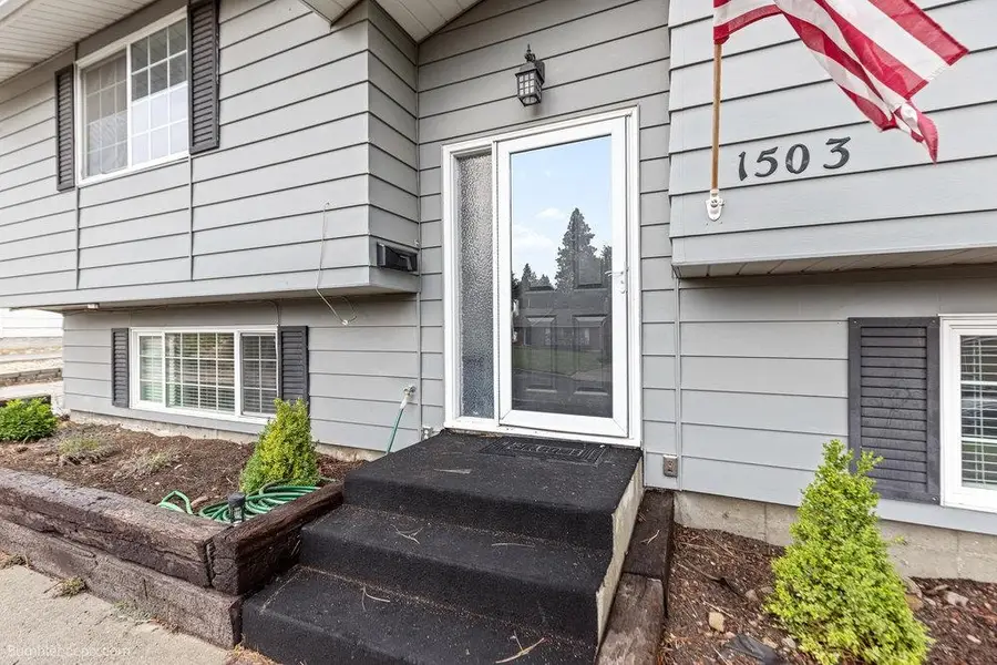 1503 E 35th Ave, Spokane, WA 99203 - Image #3