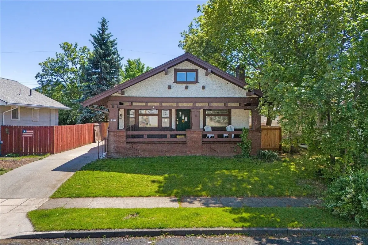 617 W Carlisle Ave, Spokane, WA 99205 - Image #1