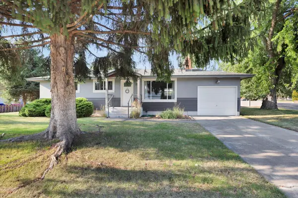 7319 E Maxwell Ave, Spokane Valley, WA 99212