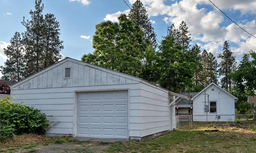 2607 W Kiernan Ave, Spokane, WA 99205 - Image #2