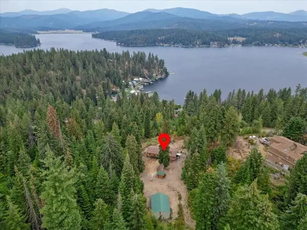 11641 N West Newman Lake Dr, Newman Lake, WA 99025