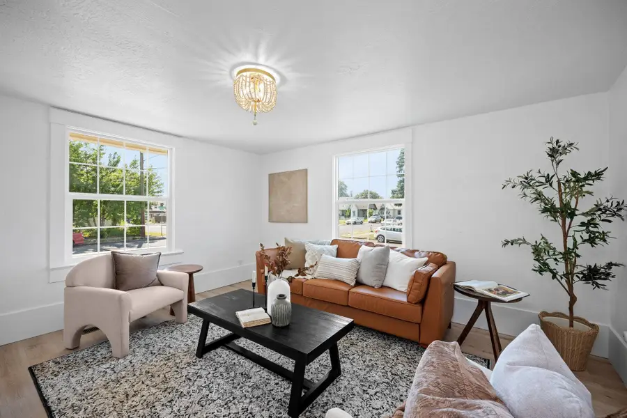 1030 W Jackson Ave, Spokane, WA 99205 - Image #3