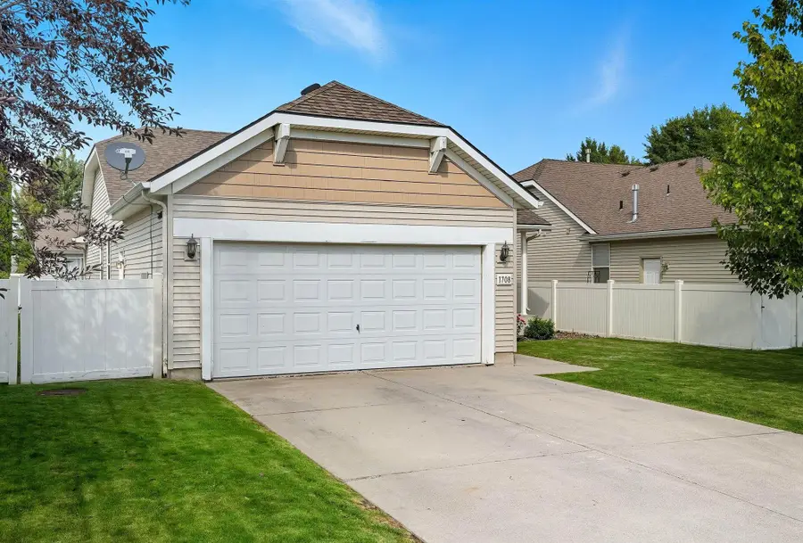 1708 W Cimarron Ln, Spokane, WA 99208 - Image #3