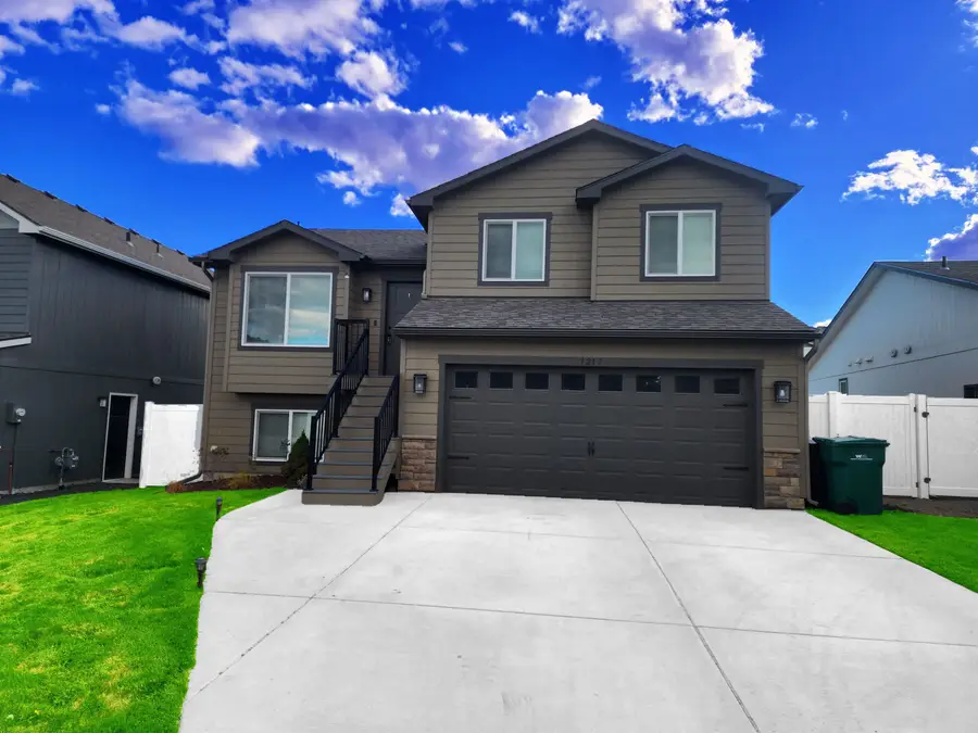 1217 S Greenacres Rd, Greenacres, WA 99016 - Image #2