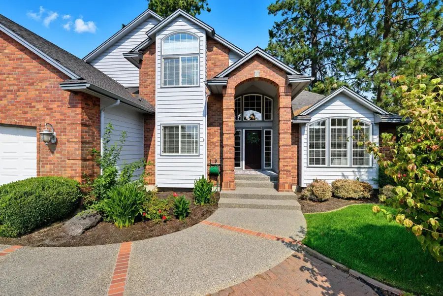 5203 S Hogan Ct, Spokane, WA 99223 - Image #2