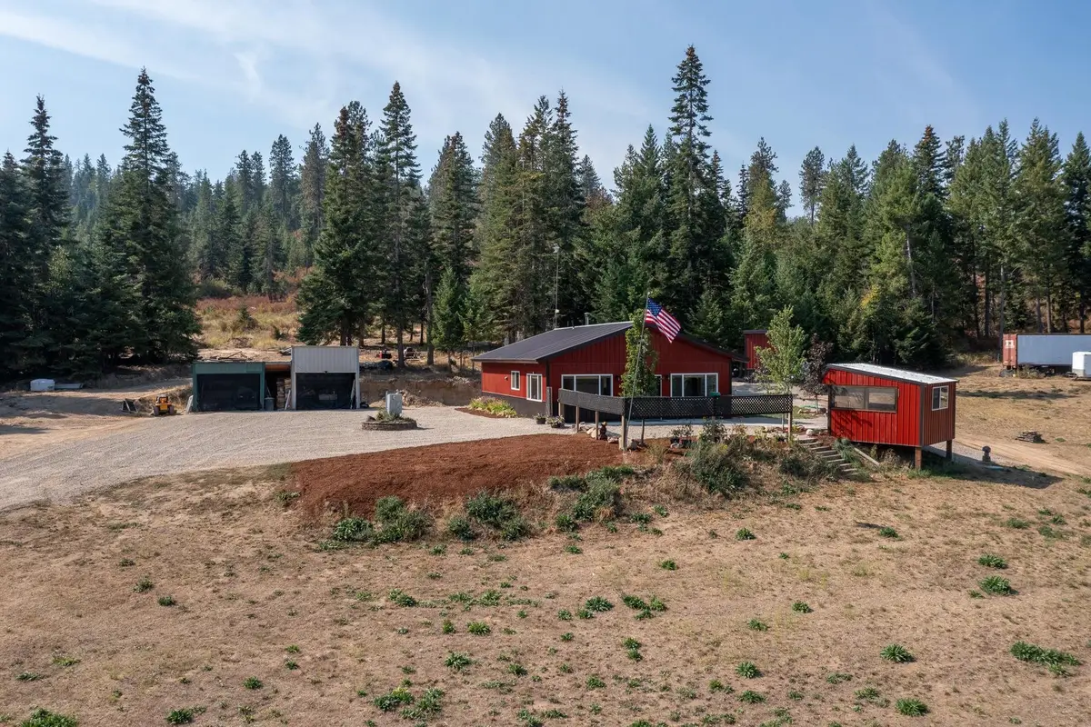 33825 N Dunn Rd, Chattaroy, WA 99003 - Image #1