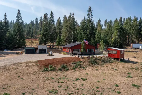 33825 N Dunn Rd, Chattaroy, WA 99003