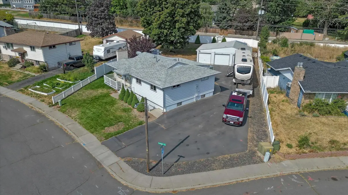 223 Gregory Dr, Cheney, WA 99004 - Image #1